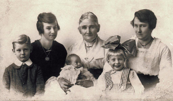 Coessence - Family Photo - Ancestry